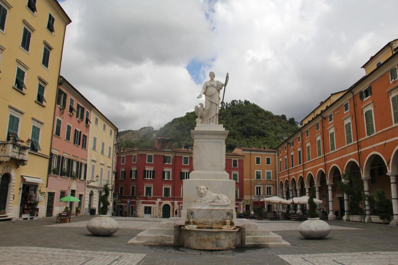 La Porta Sui Monti Di Luna Carrara Exterior photo