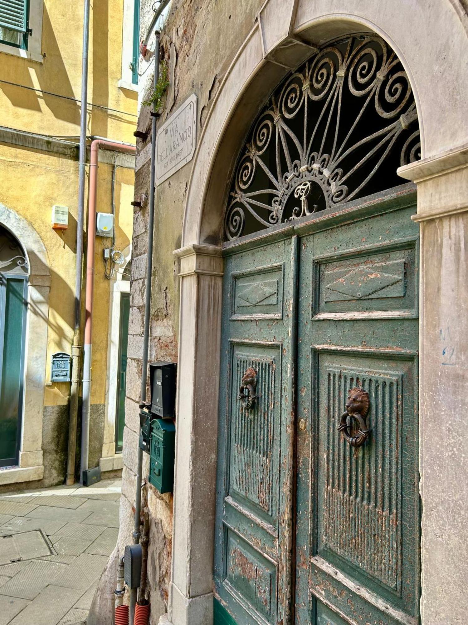 La Porta Sui Monti Di Luna Carrara Exterior photo